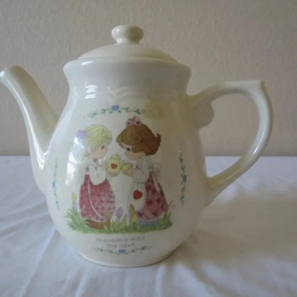 EXPRESSIONS by ENESCO PRECIOUS MOMENTS STONEWARE TEAPOT-FRIENDSHIP HITS THE SPOT
